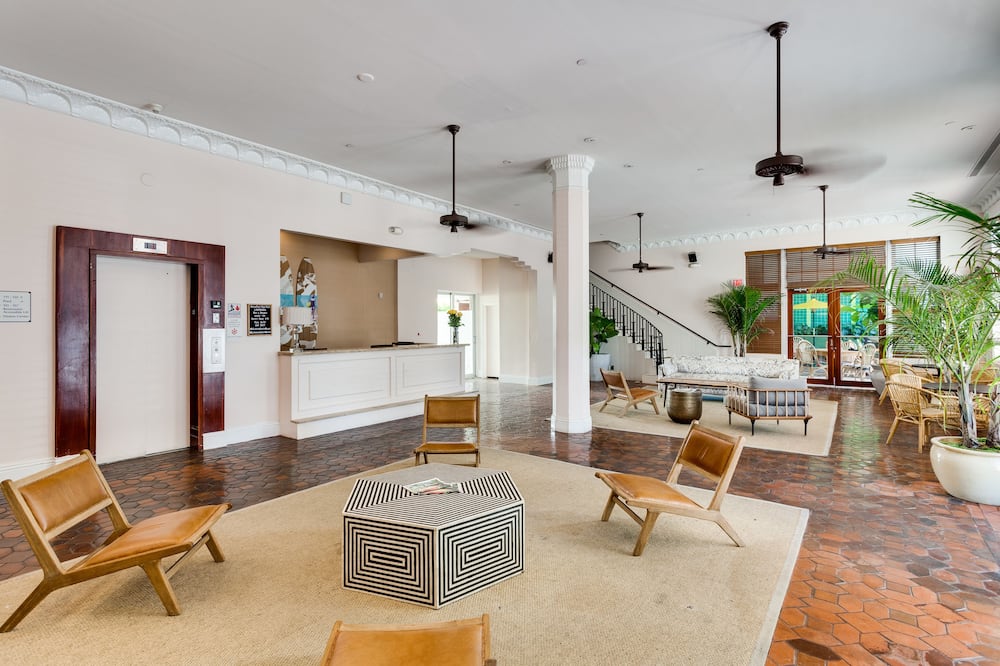 Clinton Hotel South Beach