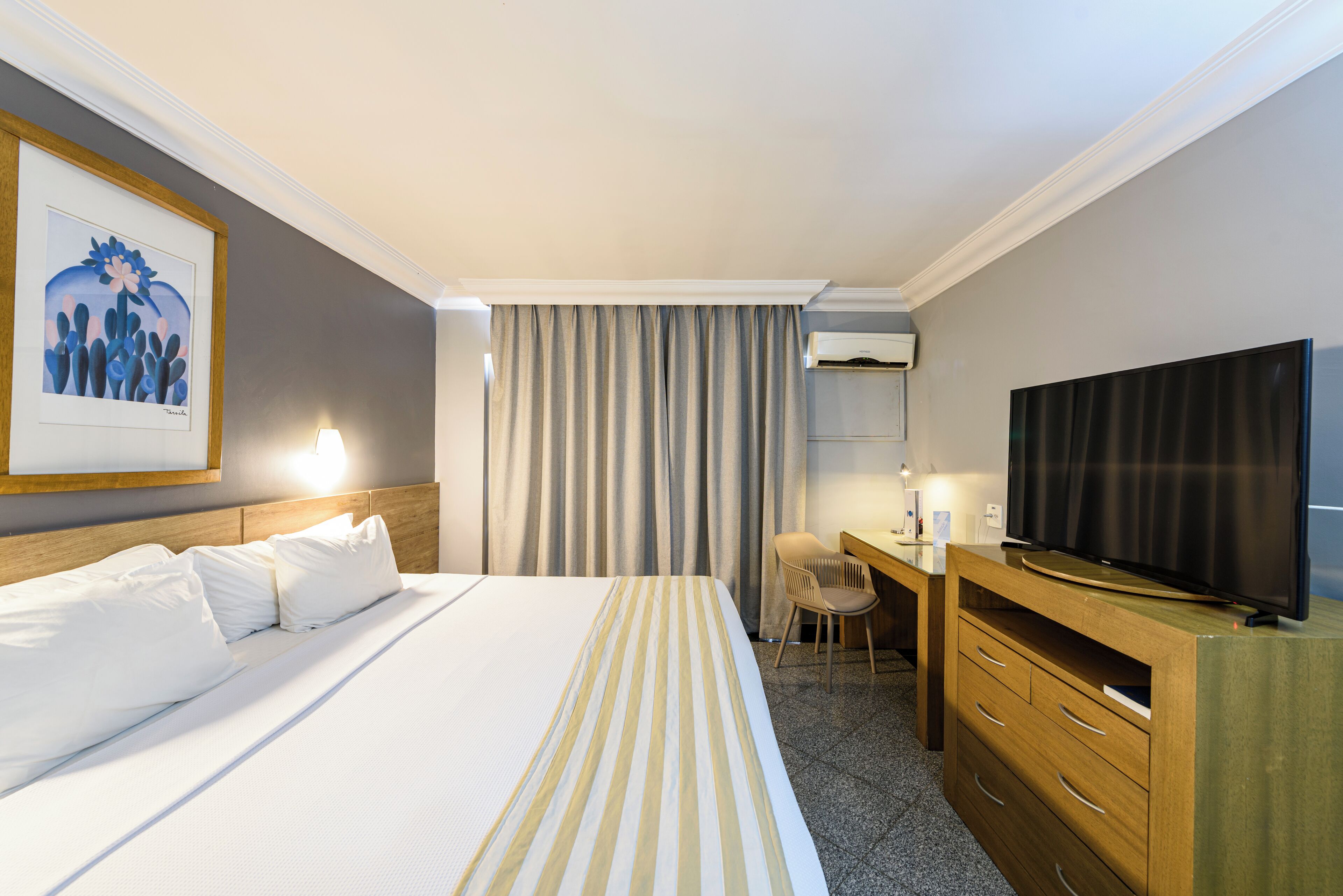 Photo - Plaza Inn Executive