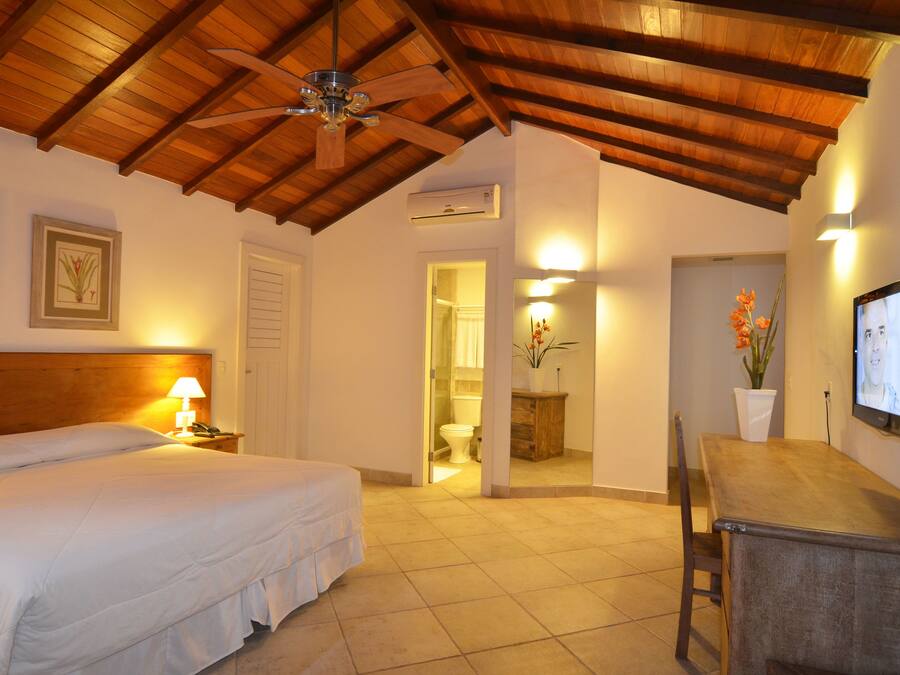 Habitación estándar | 1 habitación, caja de seguridad en la habitación y escritorio