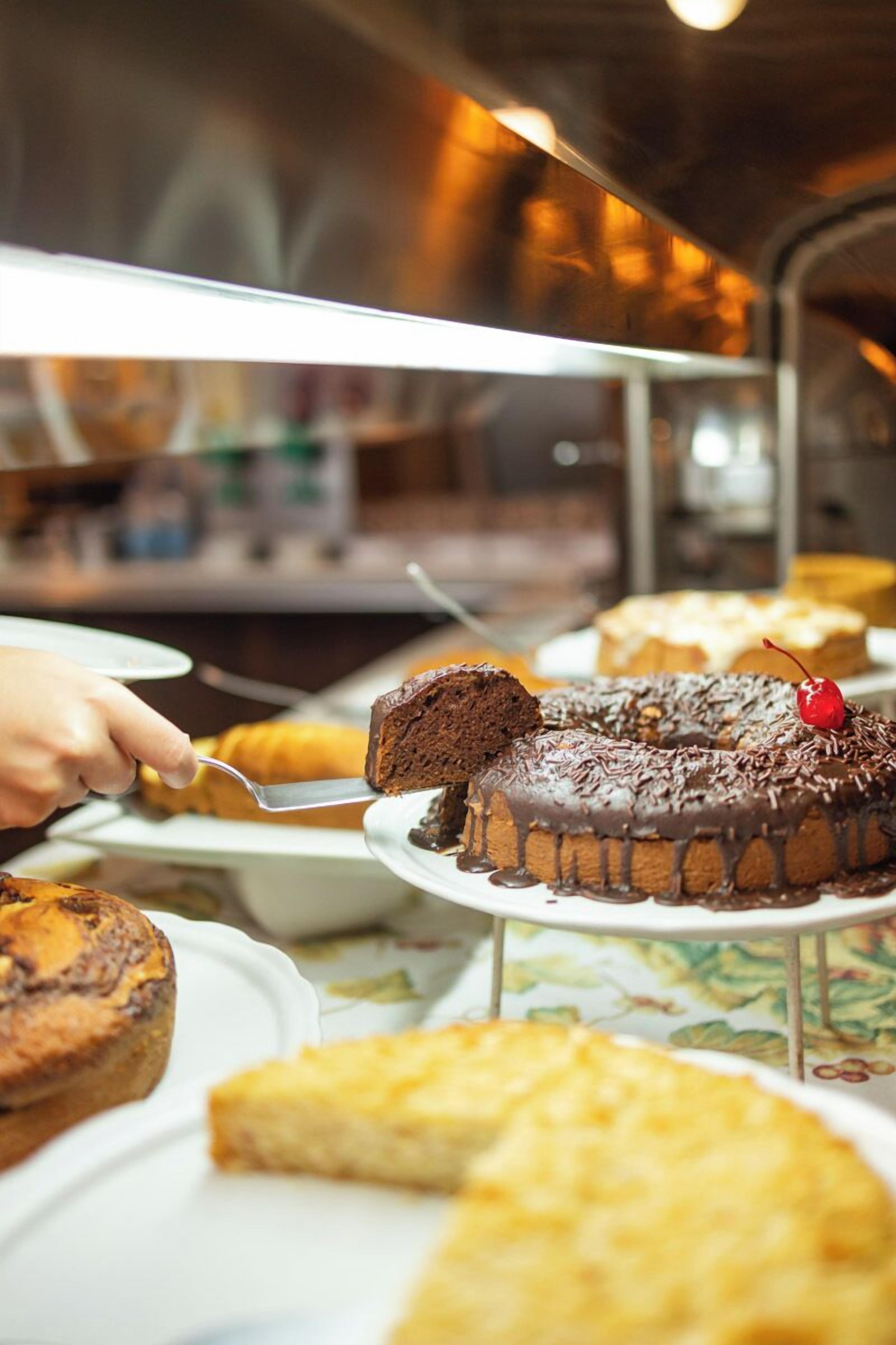 breakfast and lunch served