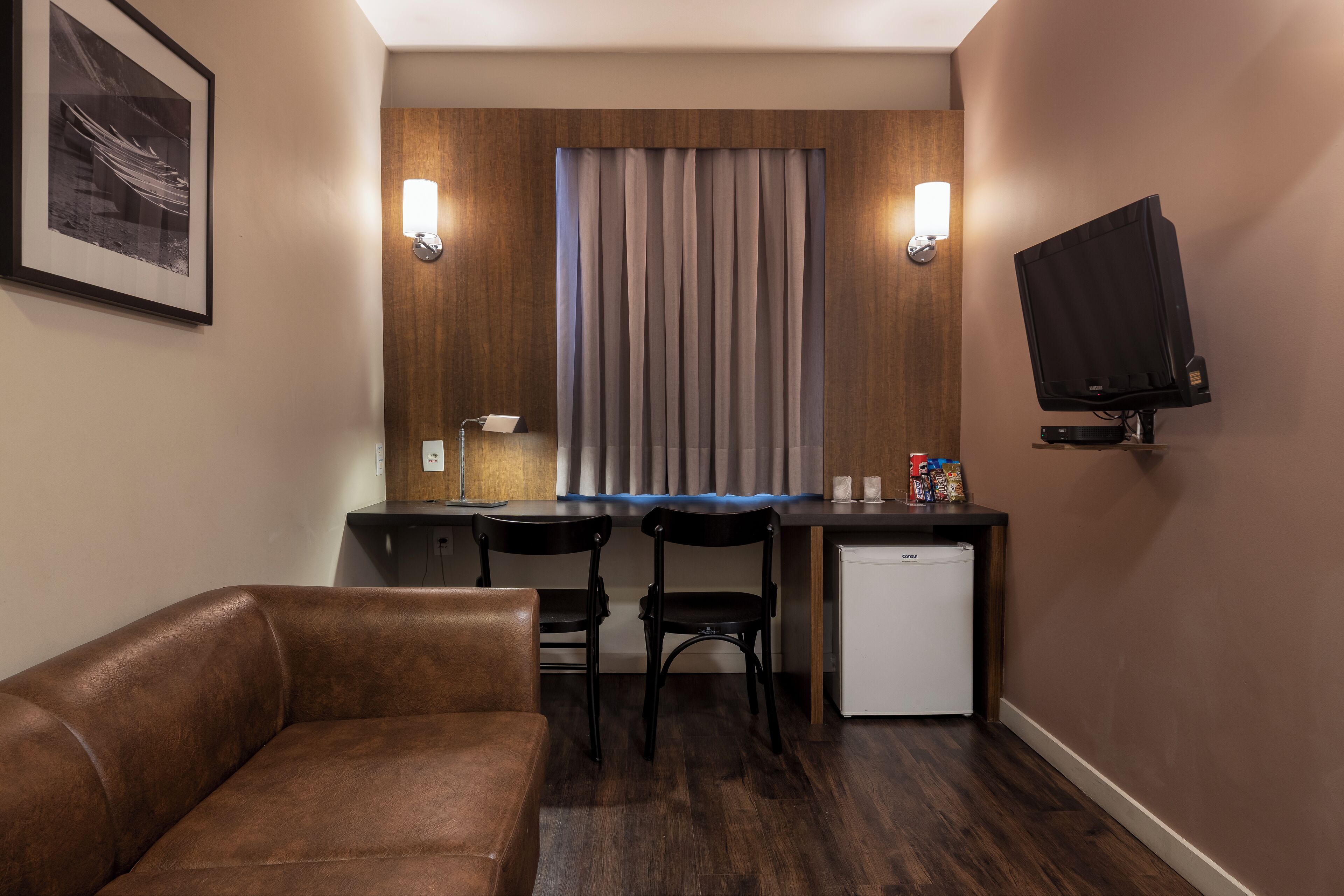 superior room, 1 queen bed with sofa bed, city view | 1 bedroom, minibar, in-room safe, desk