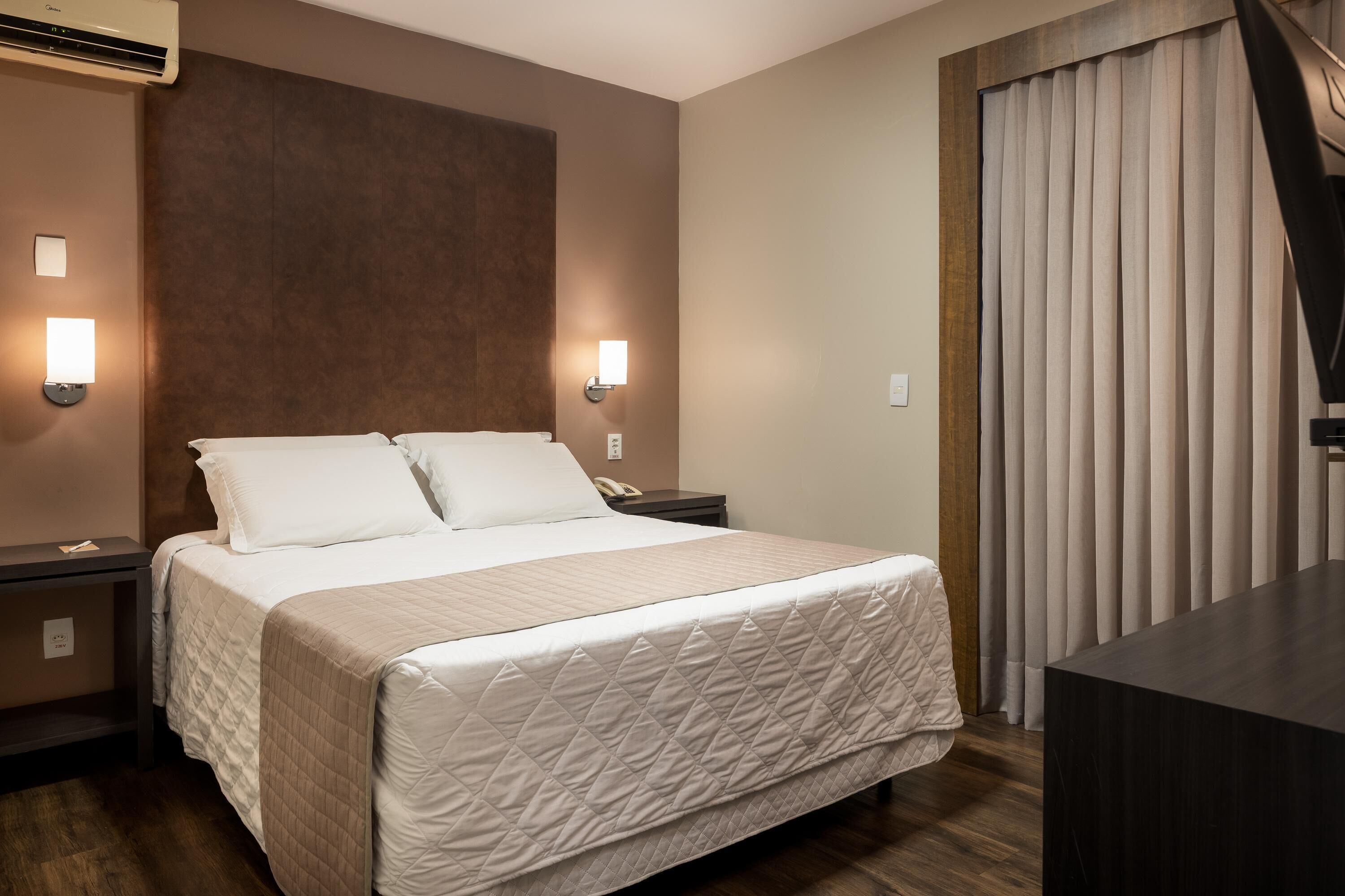 Minibar, in-room safe, desk, laptop workspace