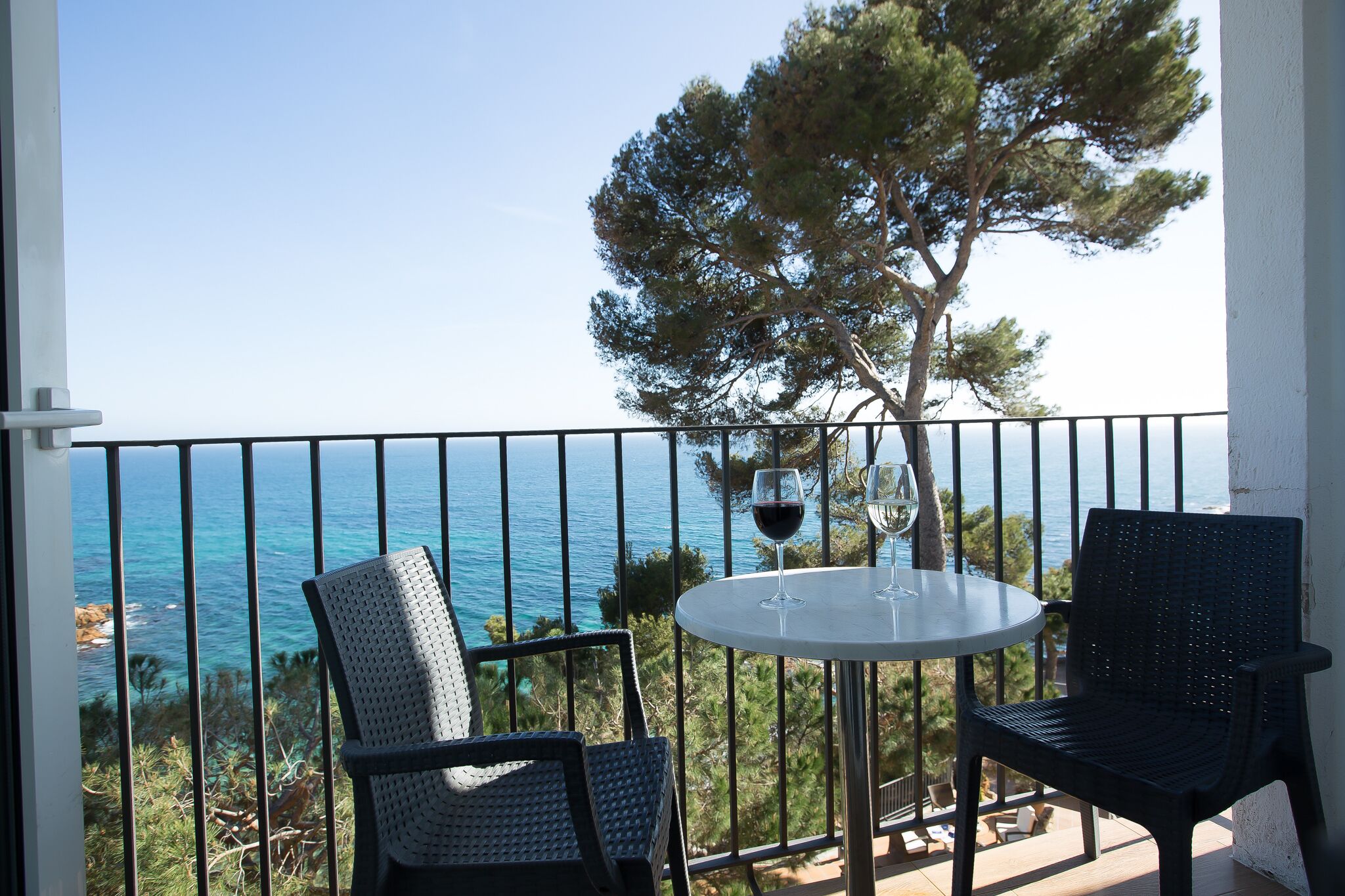 superior double room, balcony, ocean view | minibar, in-room safe, desk, blackout curtains