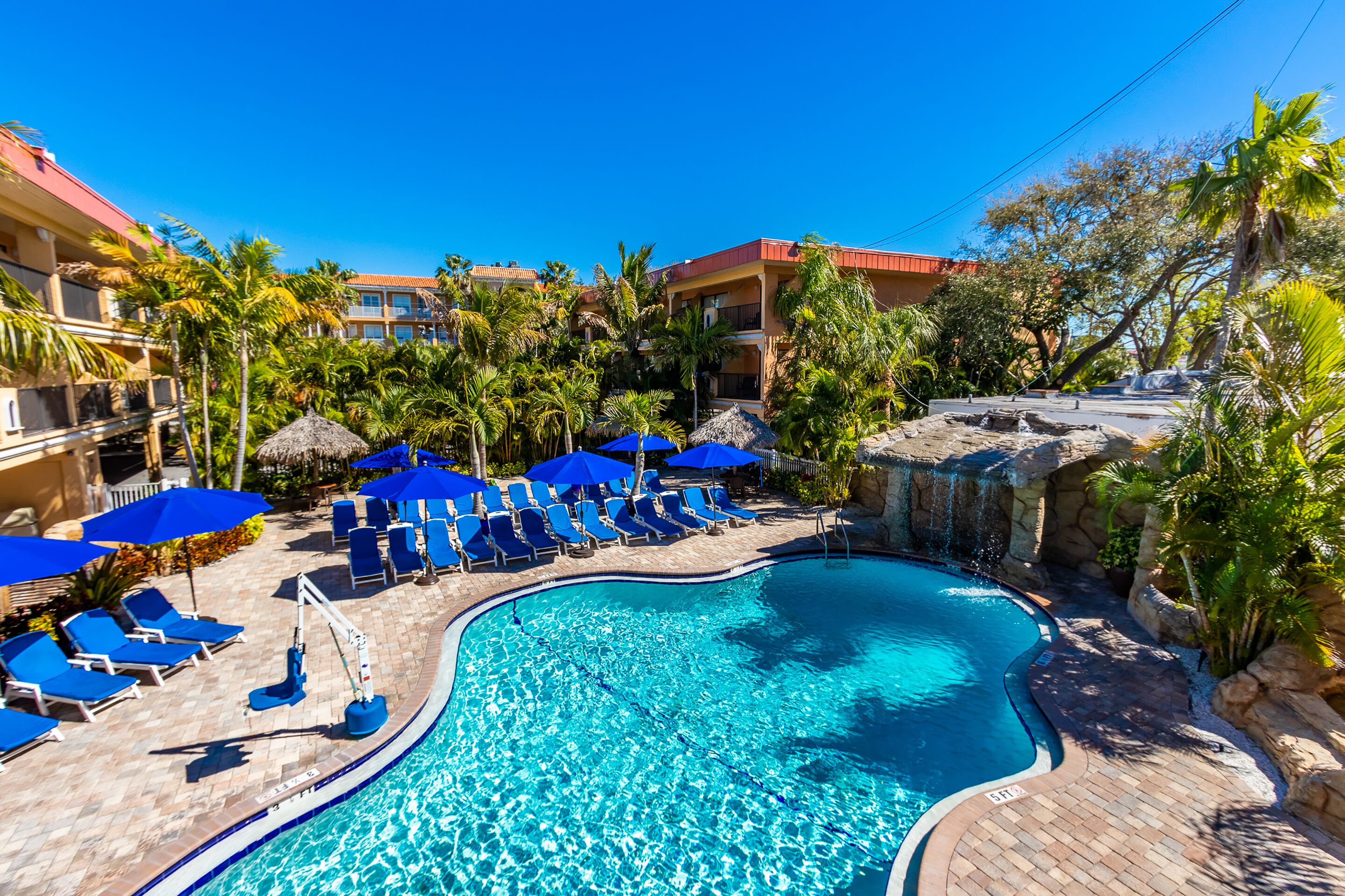 outdoor pool, pool loungers