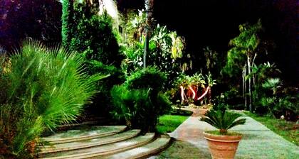 Hotel Akrabello