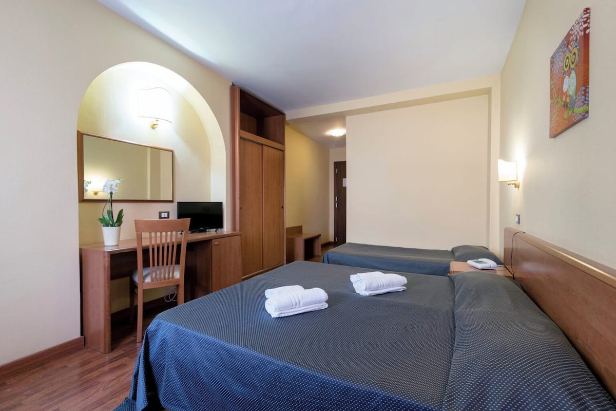 In-room safe, desk, cribs (surcharge), WiFi (free)