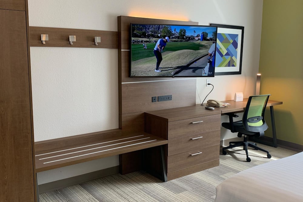 Holiday Inn Express & Suites Atlanta - Tucker Northlake by IHG