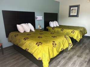 Premium bedding, desk, blackout drapes, free WiFi