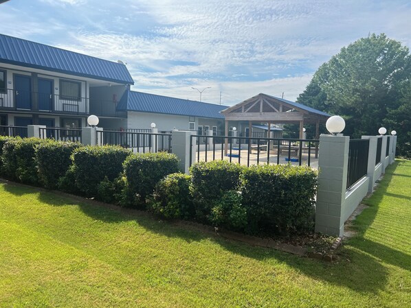 BBQ/picnic area