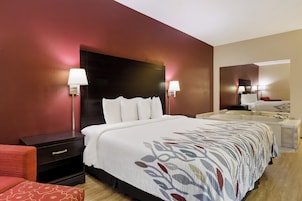 Cortinas blackout, tabla de planchar con plancha y wifi gratis