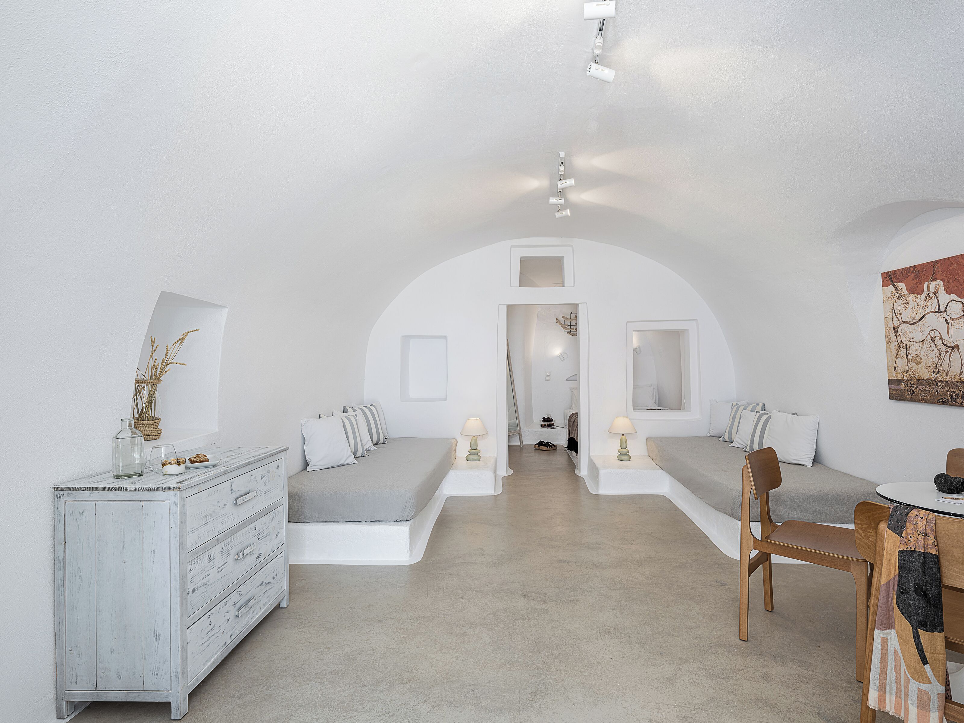 Suite (Caldera View) | Minibar, caja fuerte, cortinas opacas y sistema de insonorización