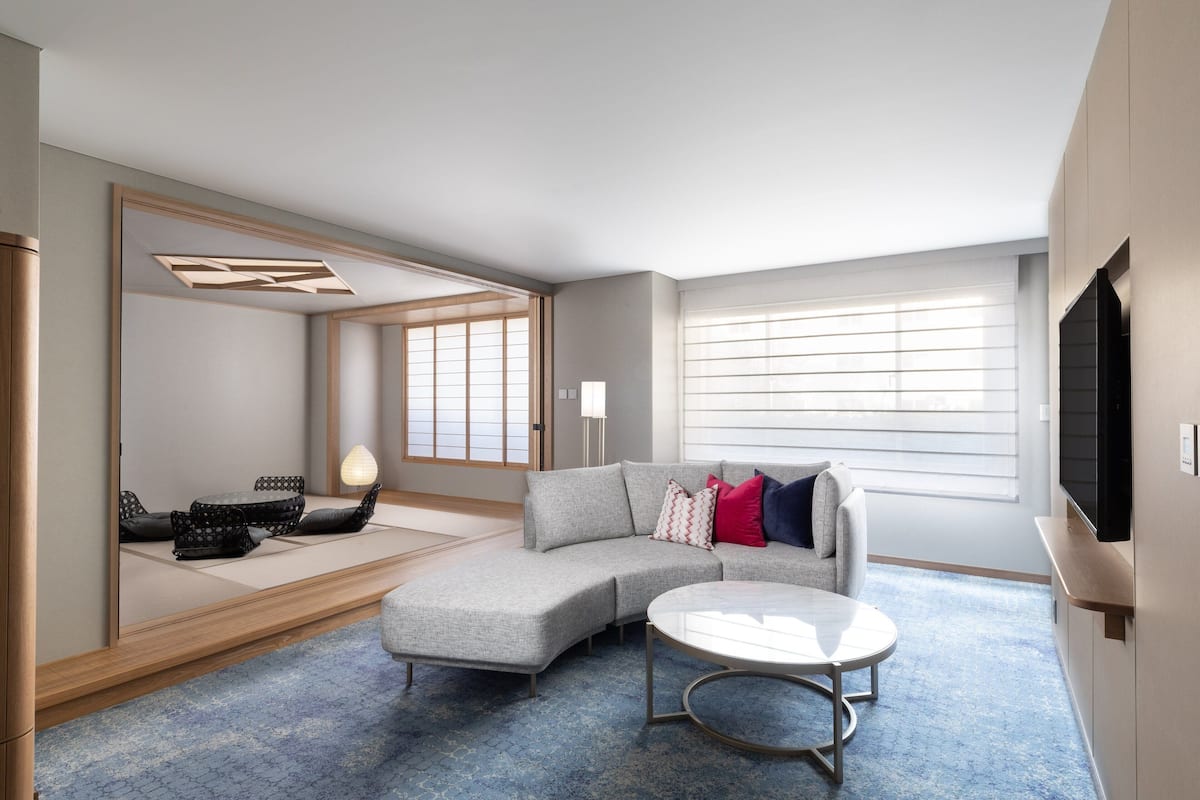Luxury Suite, 1 Double Bed, Non Smoking | Living room | LCD TV