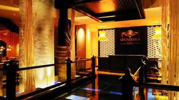 Behandelingskamers voor koppels, een sauna, lichaamsbehandelingen