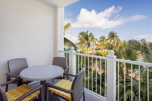Terrace/patio - Harborside Resort & Vacation Rentals at Atlantis (Paradise Island)