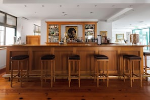 Bar (en el alojamiento)