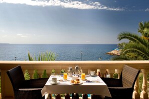 2 Restaurants, Frühstück, Abendessen, mediterrane Küche