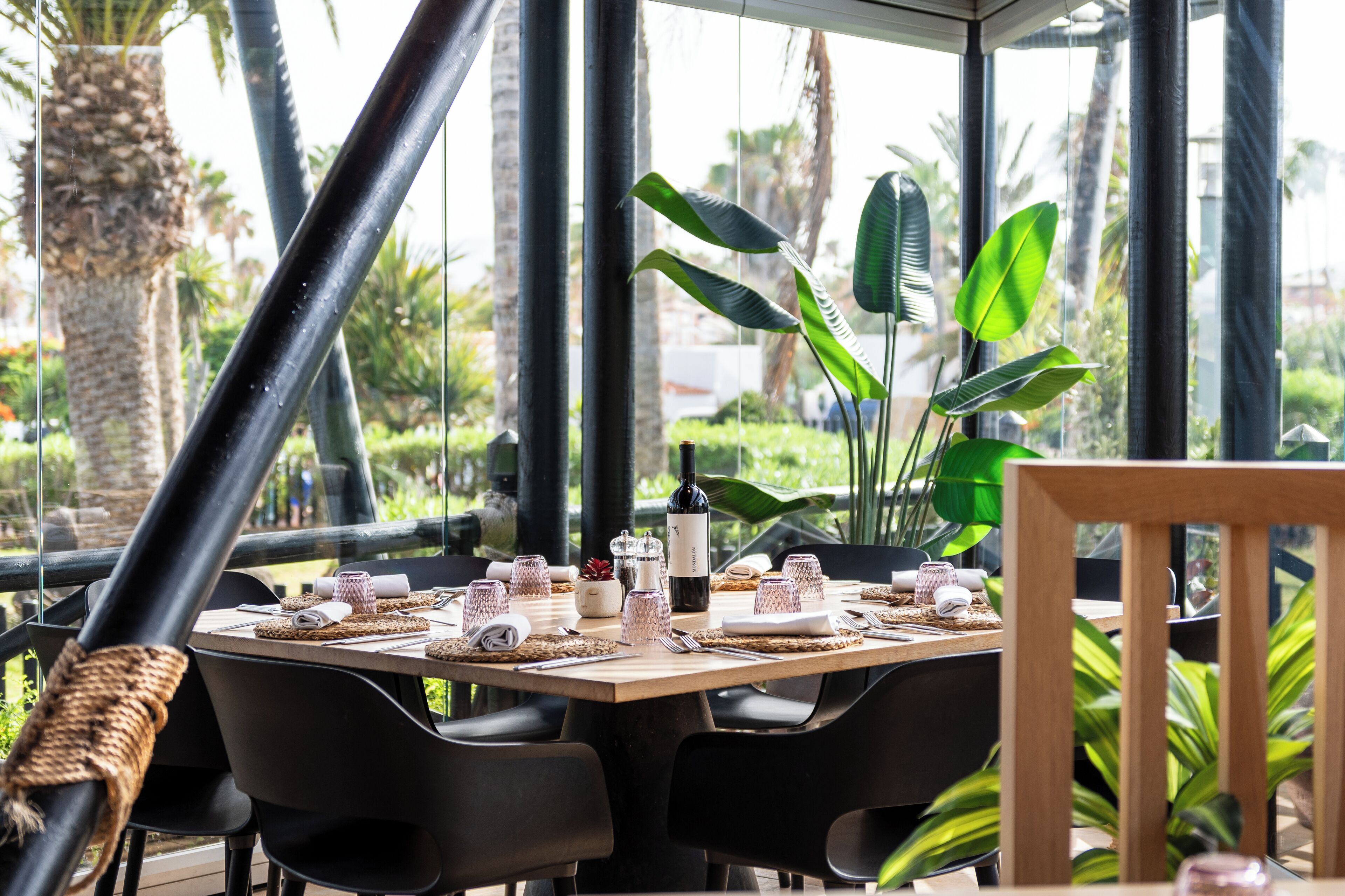 3 restaurants; ze serveren er ontbijt, lunch en diner 