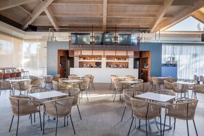Snack bar