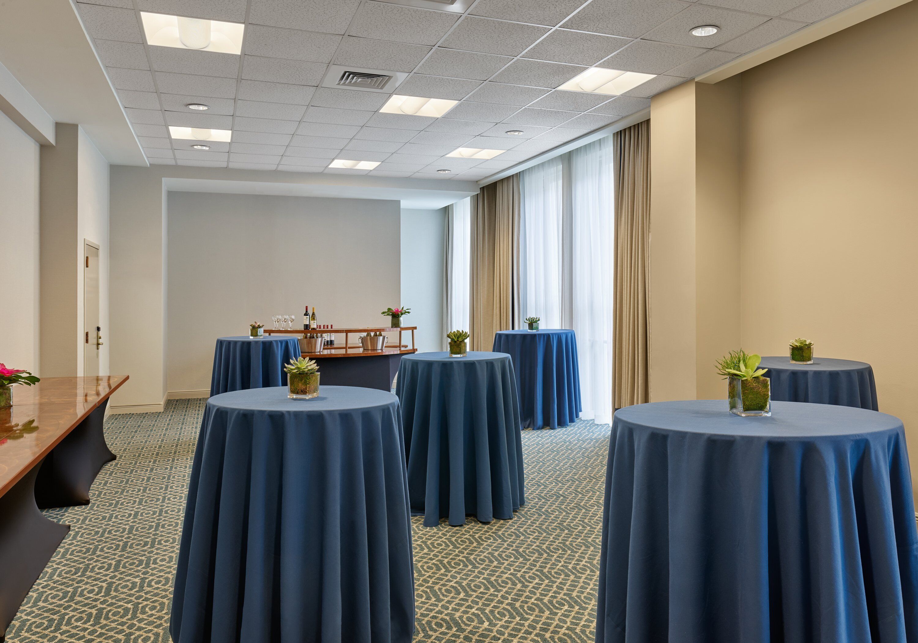 Photo - Crowne Plaza New Orleans French Qtr - Astor by IHG