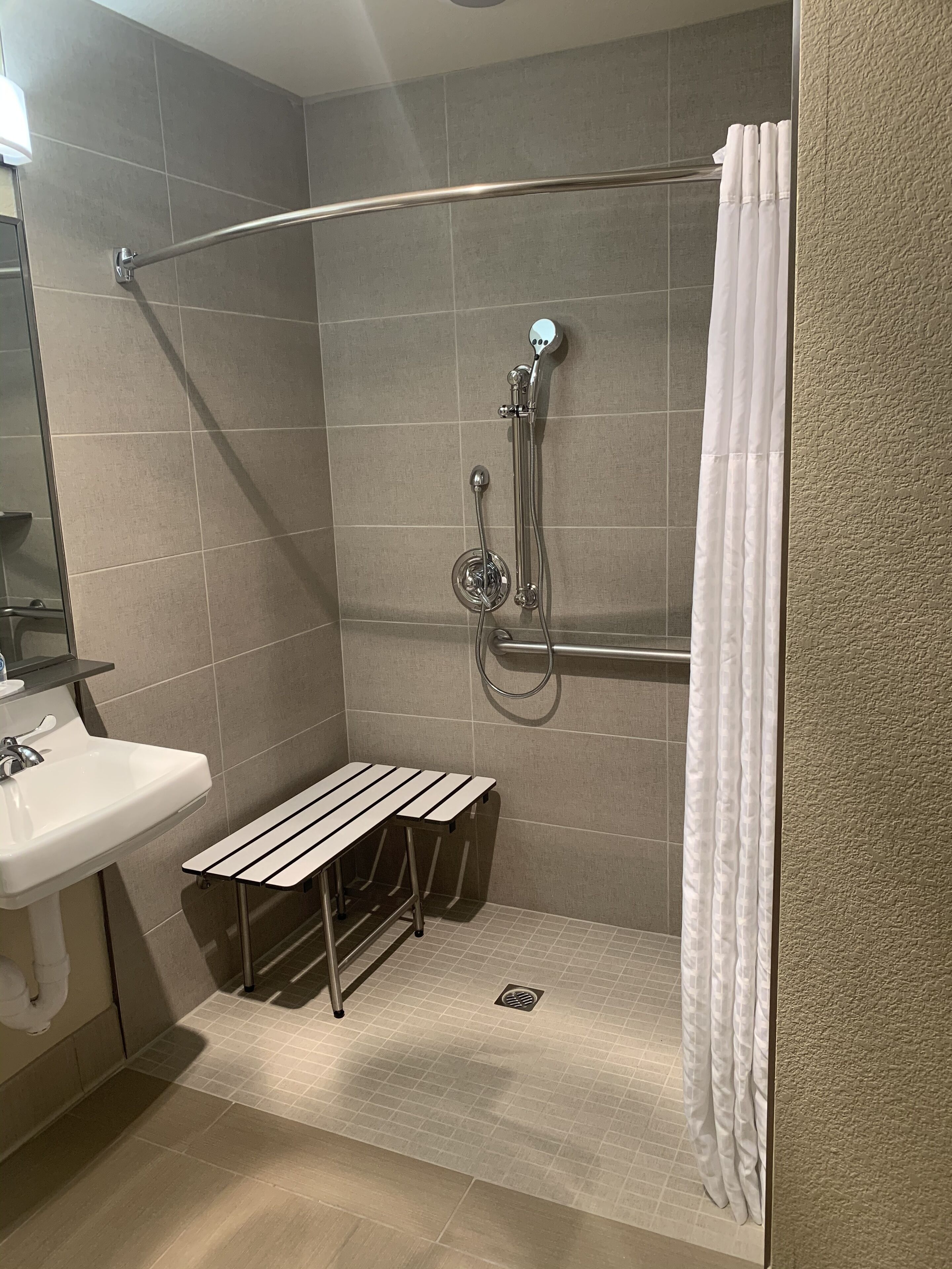 room, 1 double bed, accessible, non smoking (roll-in shower) | bathroom | free toiletries, hair dryer, towels