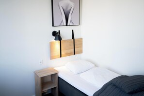 Single Room | Hypo-allergenic bedding, desk, blackout drapes, soundproofing - Hotel Medi (Ikast)