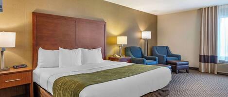 Arbetsyta för laptop, strykjärn/strykbräda, gratis wi-fi och sängkläder