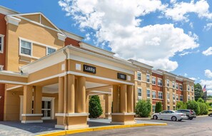 Exterior - Extended Stay America Suites Boston Westborough East Main St (Westborough)