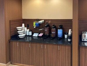 Petit déjeuner buffet compris tous les jours