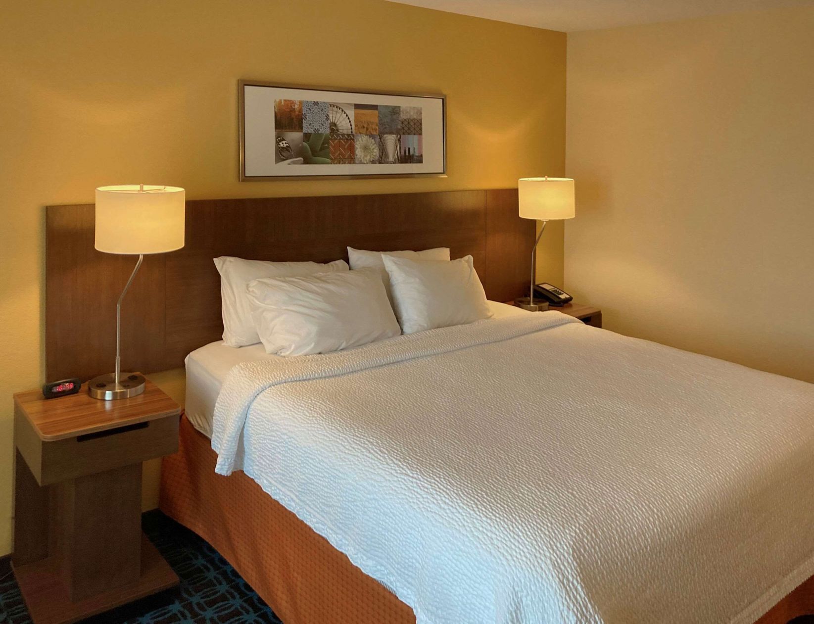 Egyptian cotton sheets, premium bedding, Tempur-Pedic beds, desk