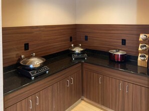 Free daily buffet breakfast - Comfort Inn & Suites Ankeny - Des Moines (Ankeny)