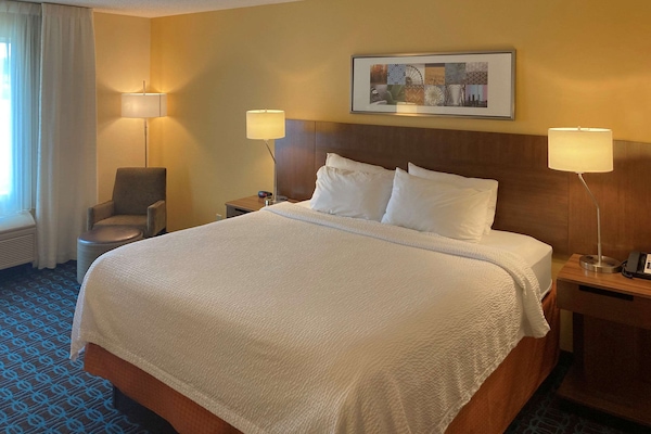 Quarto, 1 cama King, acessível, para não fumantes | Roupas de cama de algodão egípcio, roupas de cama premium