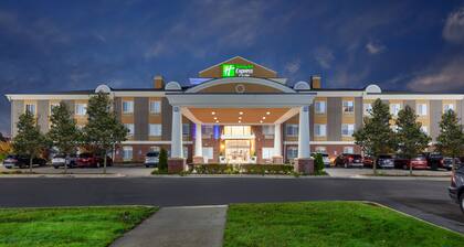 Holiday Inn Express Hotel & Suites Woodhaven by IHG
