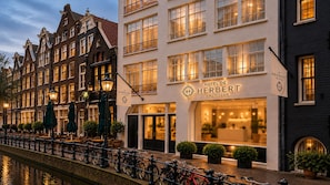Exterior - De Herbert Amsterdam (Formerly France Hotel) (Amsterdam)