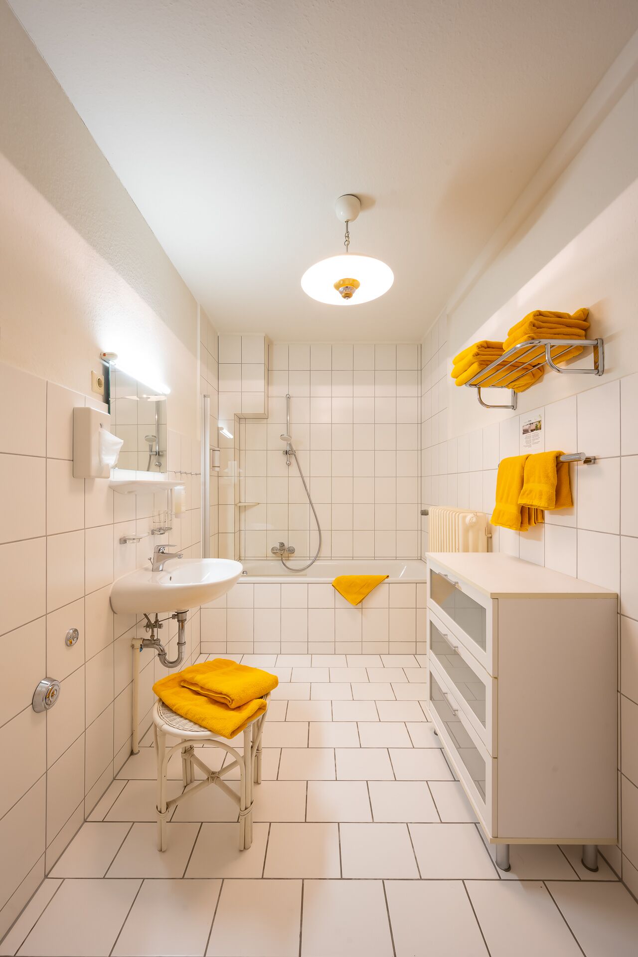 family apartment | bathroom | bathtub, free toiletries, hair dryer, towels
