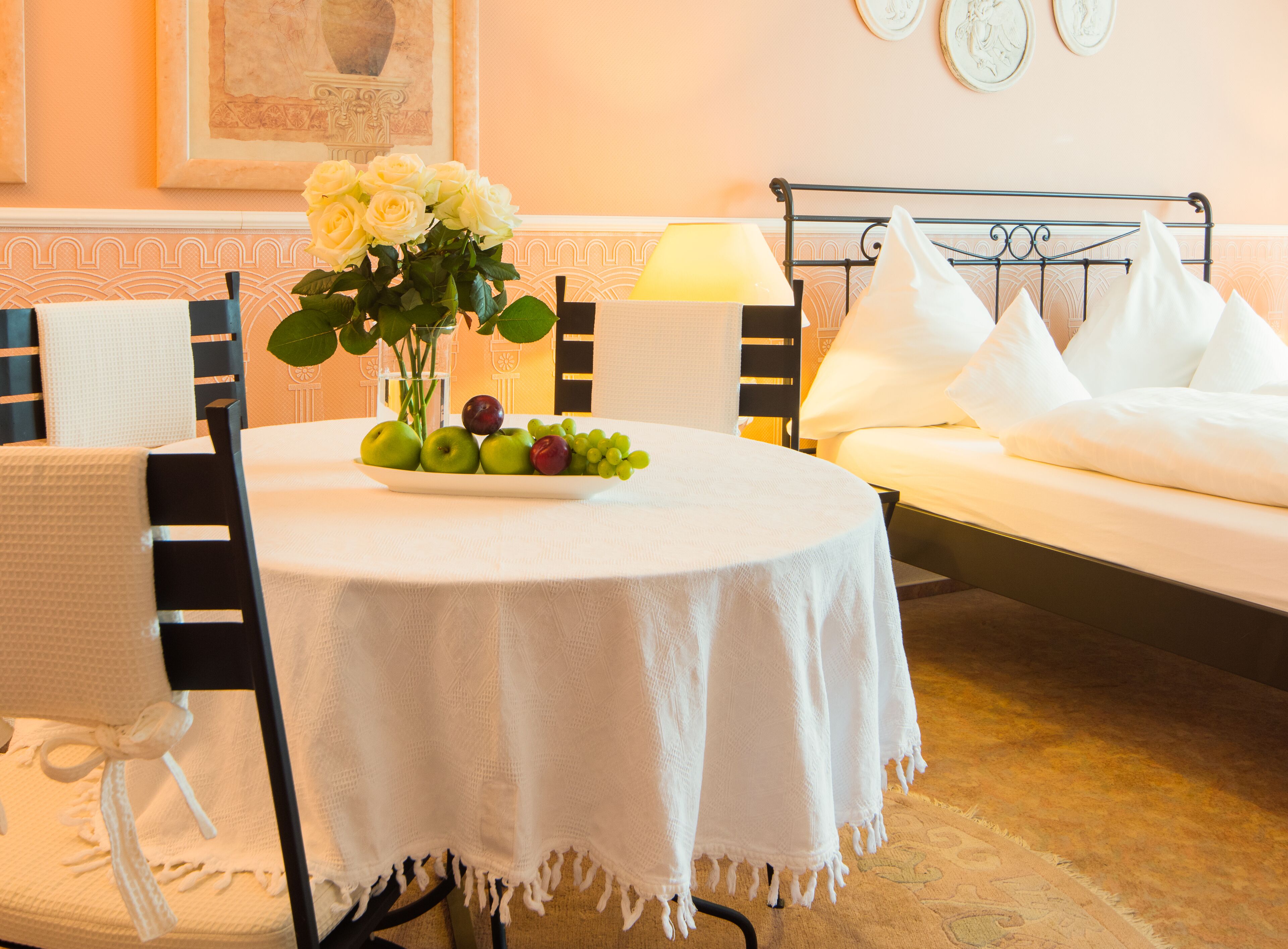 double room | 1 bedroom, hypo-allergenic bedding, desk, laptop workspace