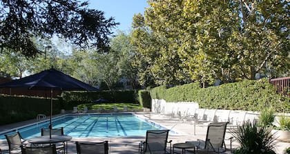 Juniper Hotel Cupertino, Curio Collection by Hilton