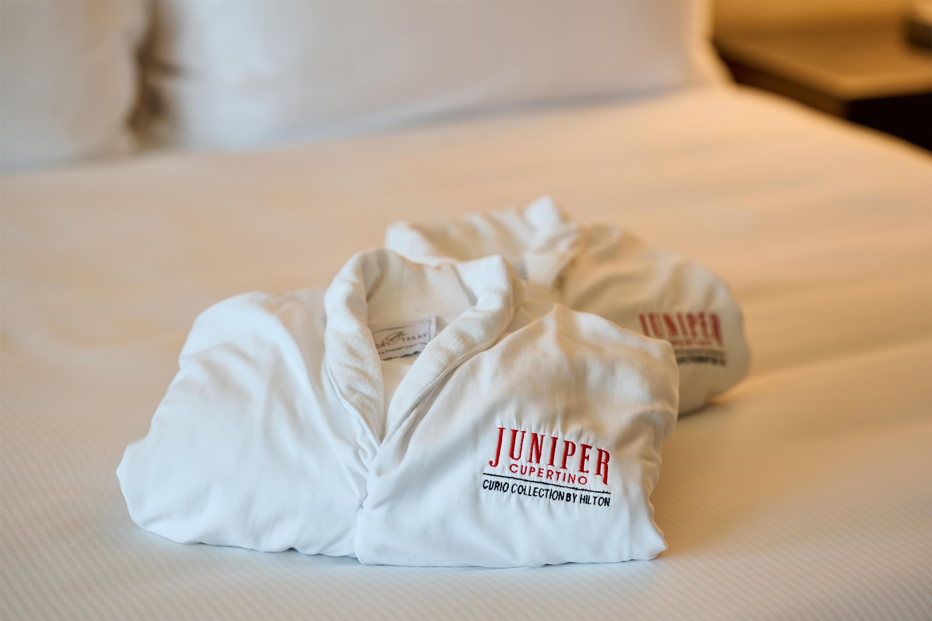 1 bedroom, premium bedding, in-room safe, desk