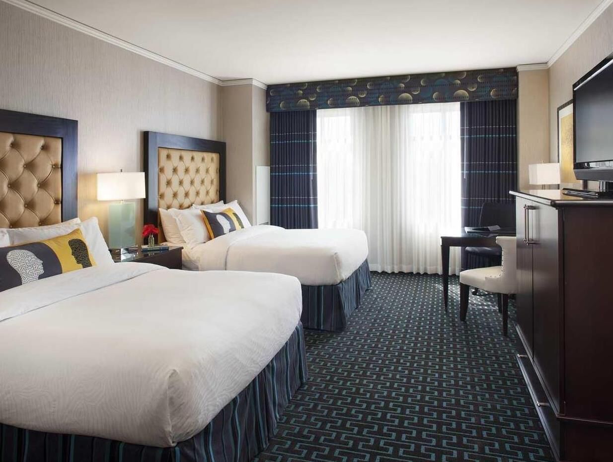 Premium bedding, in-room safe, desk, laptop workspace