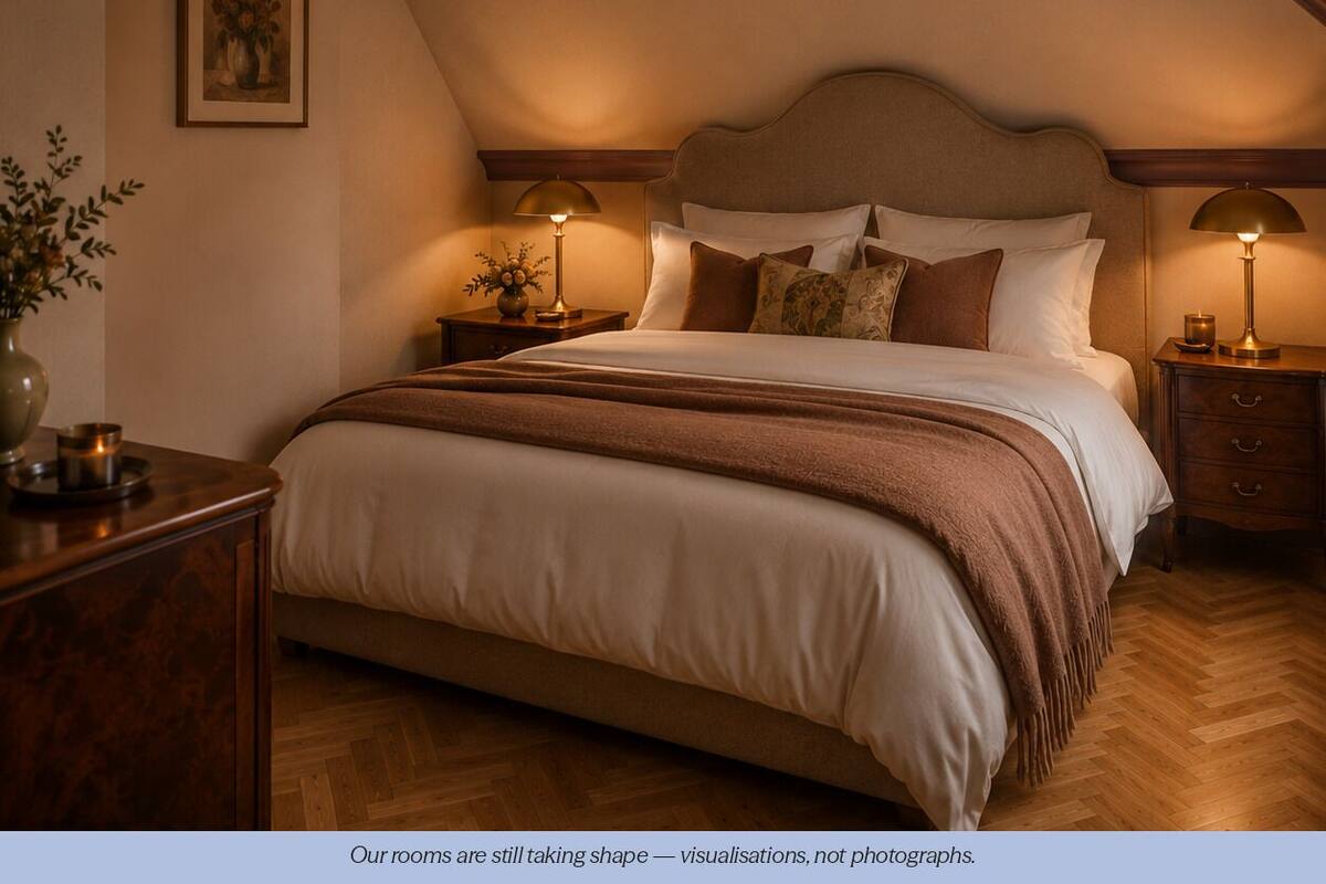 Duplex (Loft) | Premium bedding, down comforters, pillowtop beds, laptop workspace