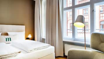 Standard-Doppelzimmer | Schreibtisch, Verdunkelungsvorhänge, kostenloses WLAN, Bettwäsche