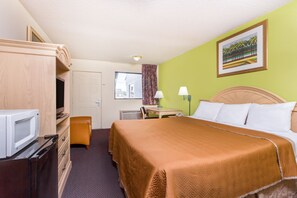 Chambre, 1 très grand lit, accessible aux personnes à mobilité réduite, non-fumeurs | Vue de la chambre