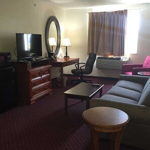 Room, 1 King Bed, Non Smoking, Refrigerator | 1 bedroom, desk, iron/ironing board, free WiFi