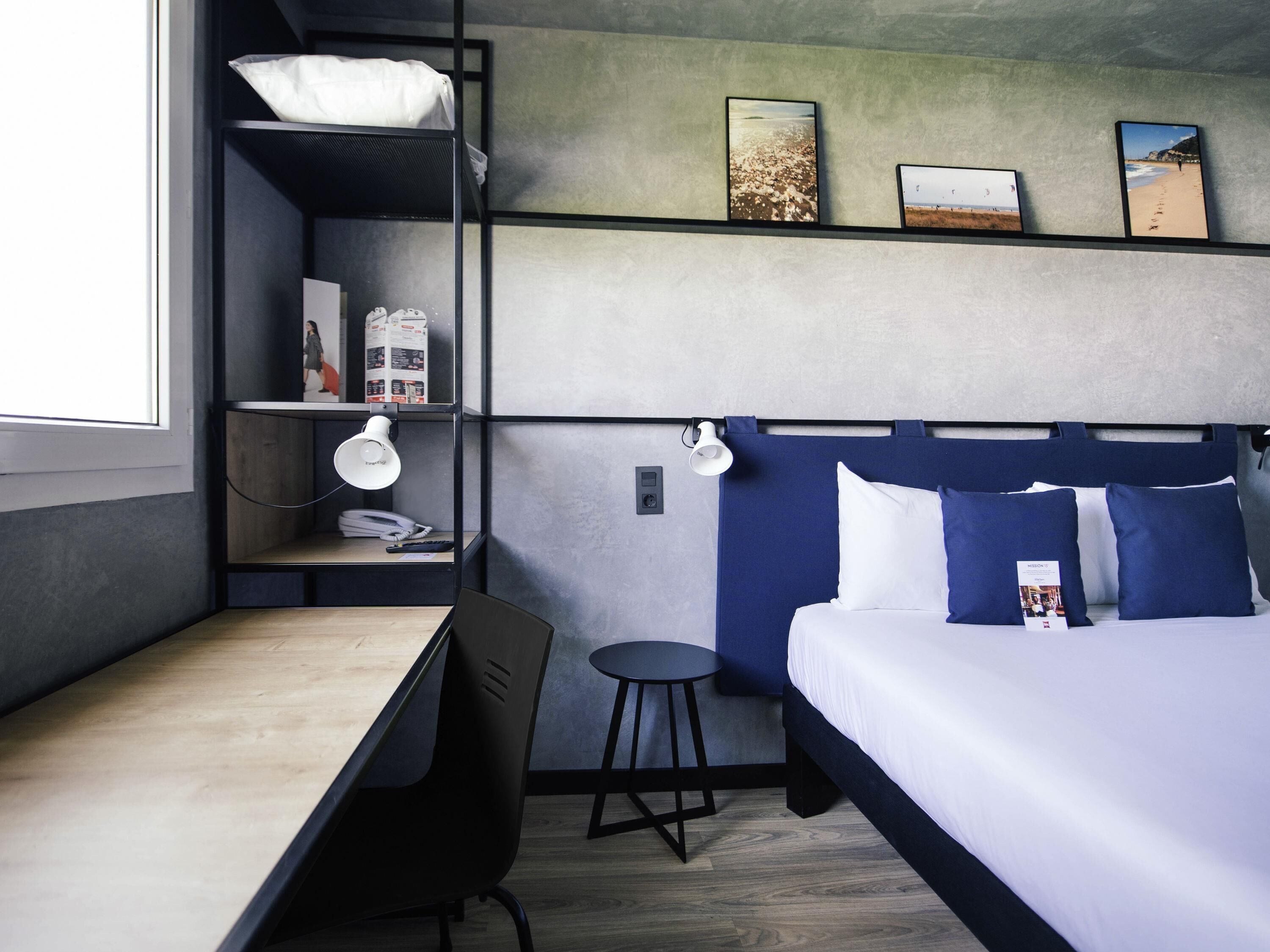 Standard Room, 1 Double Bed | Desk, soundproofing, free WiFi, bed sheets