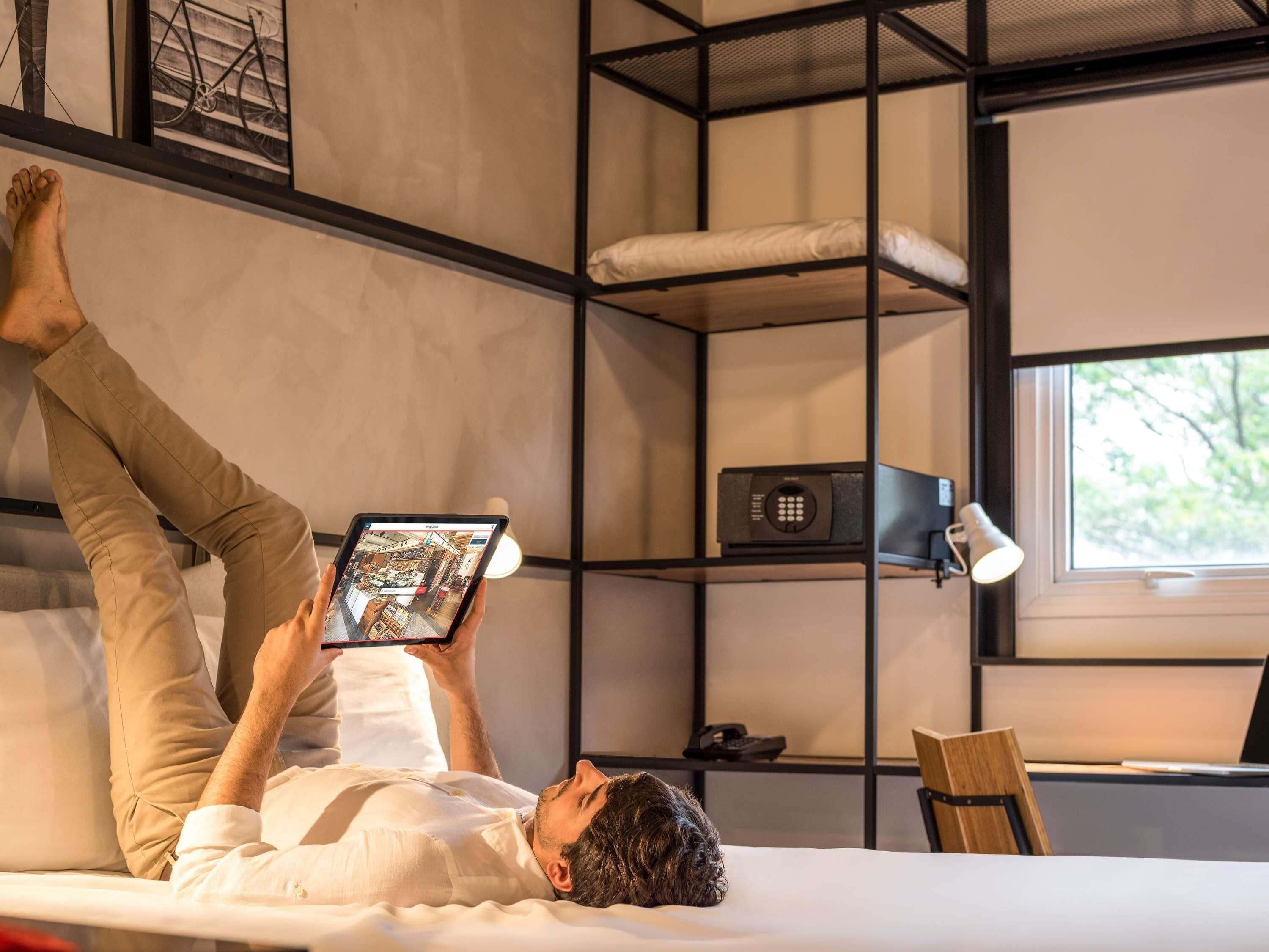 Skrivebord, lydisolering, gratis Wi-Fi, sengetøj