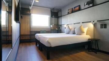 Bureau, chambres insonorisées, Wi-Fi gratuit, draps fournis