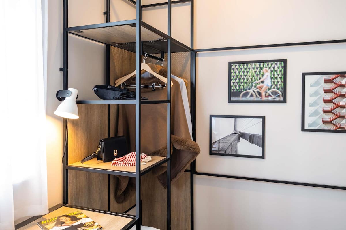 Premium bedding, in-room safe, desk, soundproofing