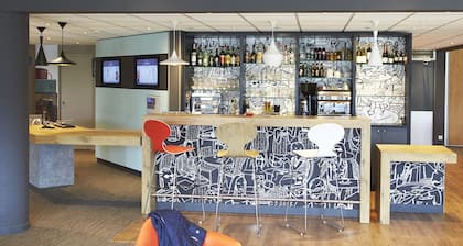 ibis Auray