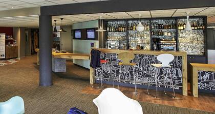 ibis Auray