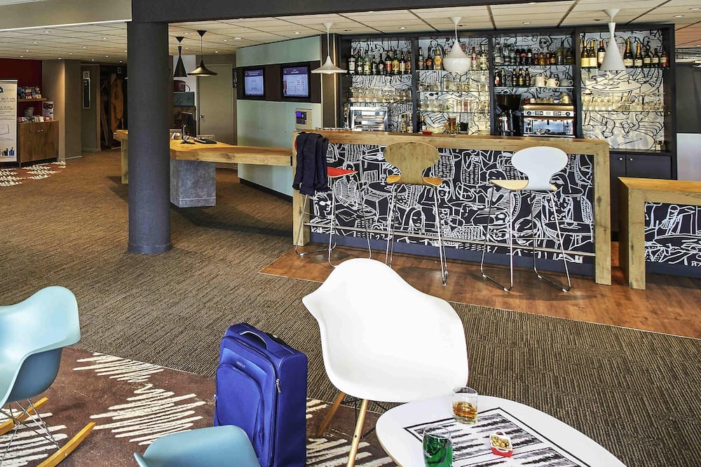 ibis Auray