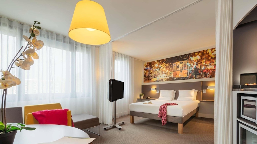Novotel Suites Paris CDG Airport Villepinte